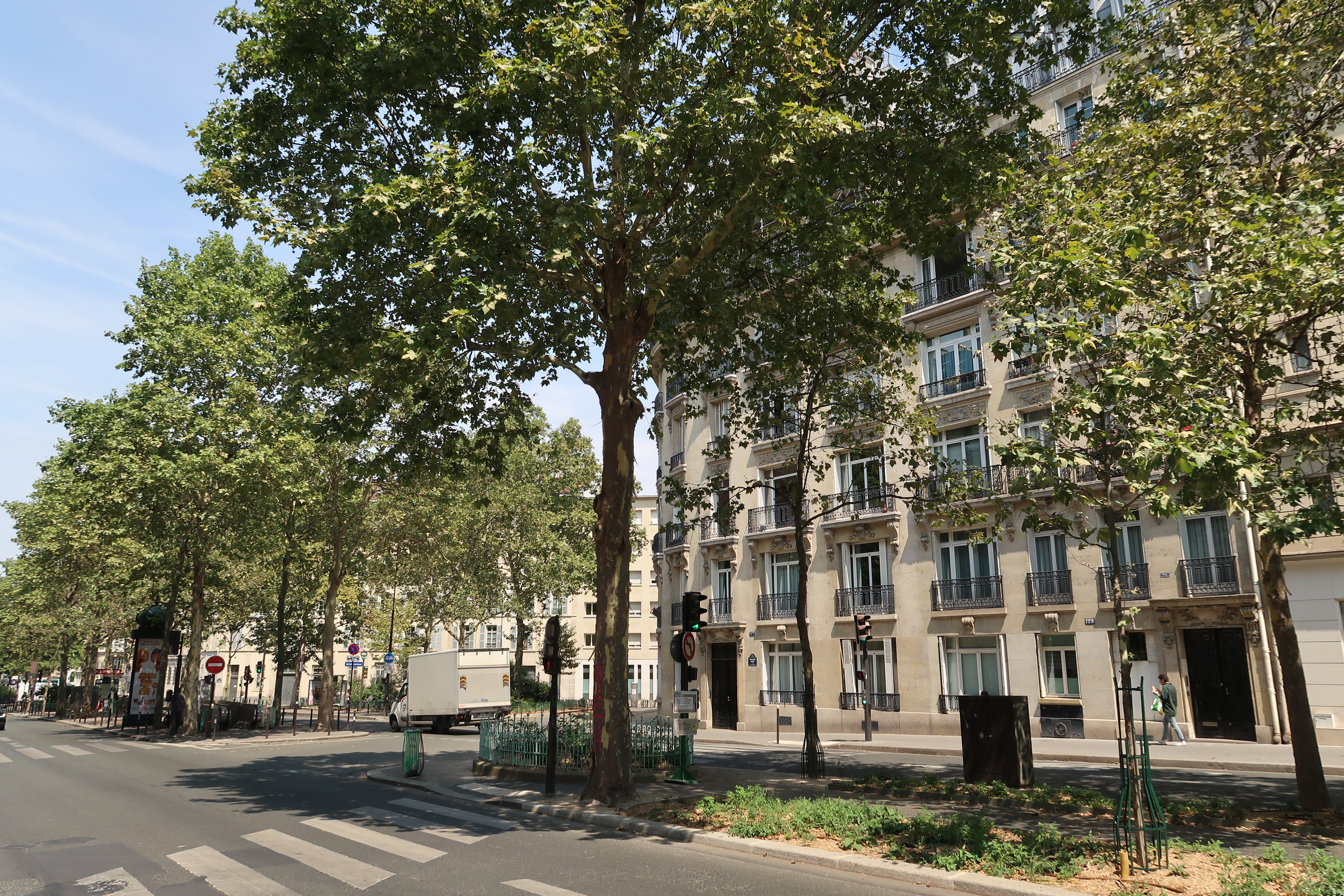 Brave the Paris Catacombs and its Surroundings 4